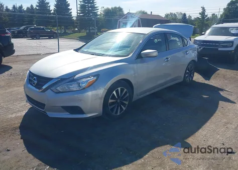2017 Nissan Altima 2.5 Sv z USA, uszkodzony, nr VIN 1N4AL3AP9HC274936